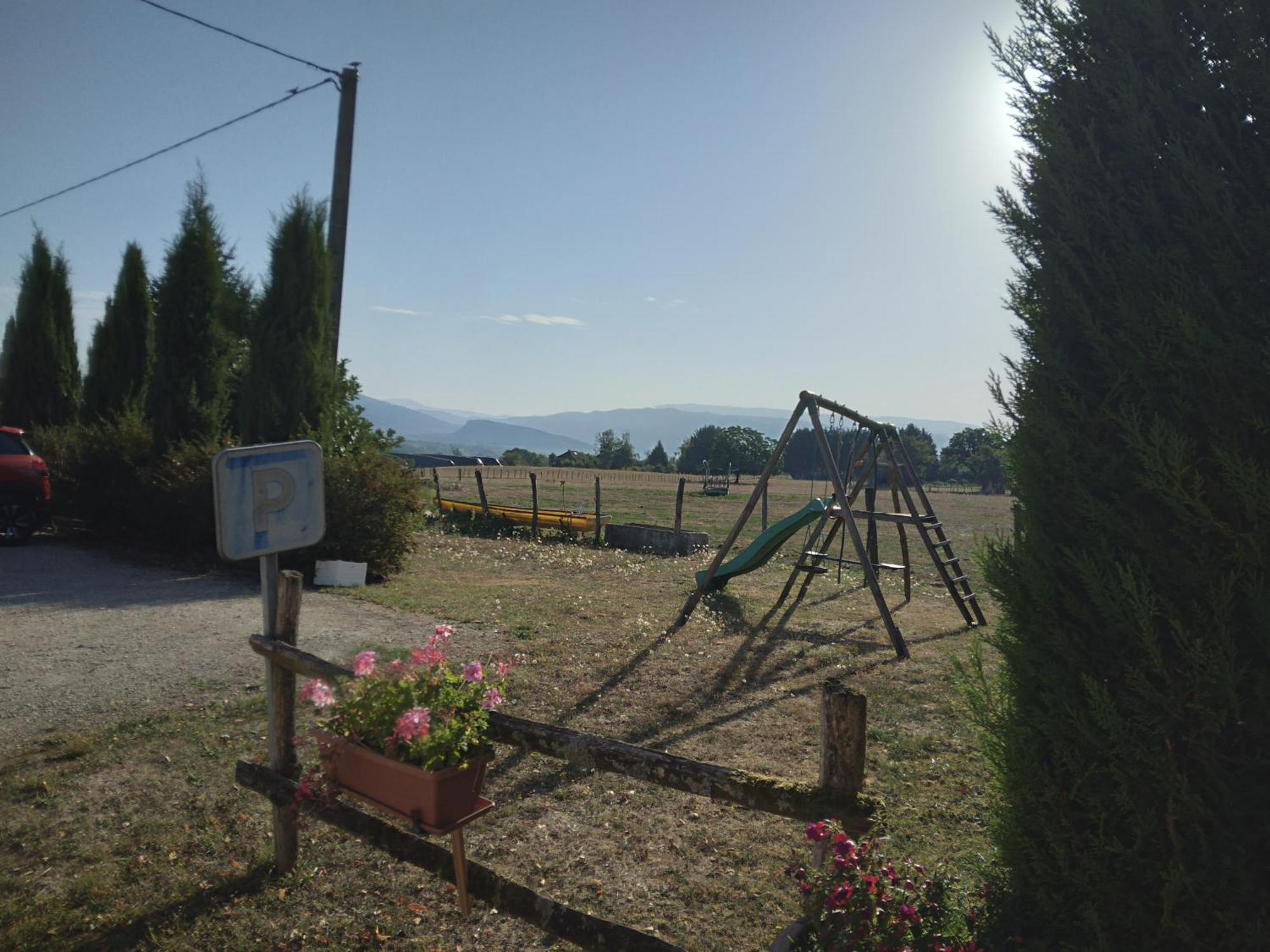 La Bardeliere Farm stay