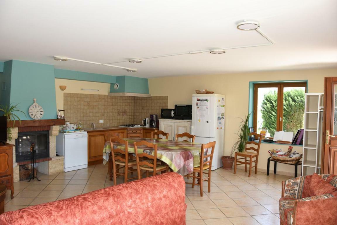 Farm stay La Bardeliere Corbelin